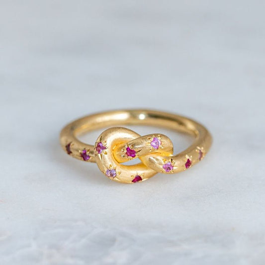 Vintage roze geknoopt hemelse gouden ring