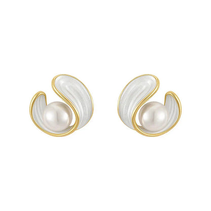 Luxe Gouden Oorbellen met Witte Opalen en Parels - Saphira