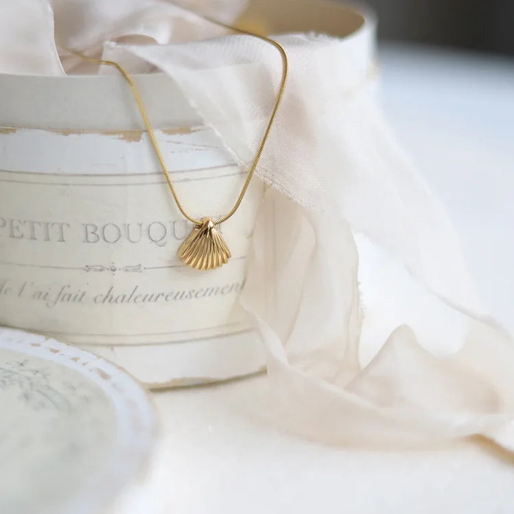 Gouden Sint-Jakobsschelp Bloemenketting - Lila